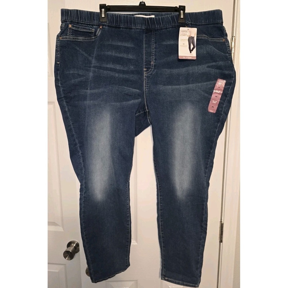 Signature Levi Strauss Totally Shaping Pull-On Skinny Jeans 28L 39x32 (44x28)